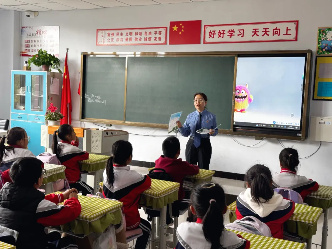 检察官进校园 为“小骑手”送上“法治小锦囊”